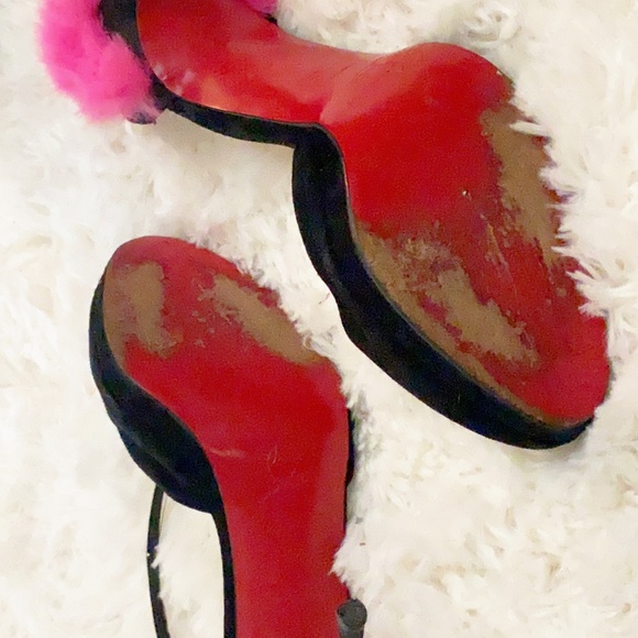 VINTAGE Christian Louboutin - Crazy Fur Suede/Mink - Picture 8 of 14
